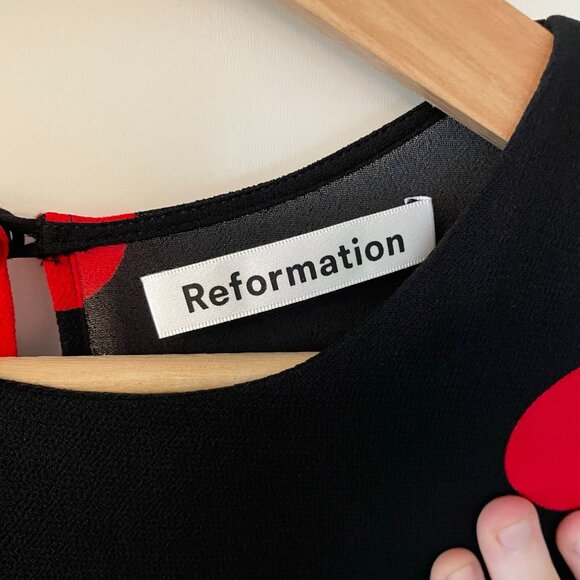 Reformation Luanne Red and Black Polka Dot Long Sleeve Midi Dress Size 4P - Picture 6 of 12